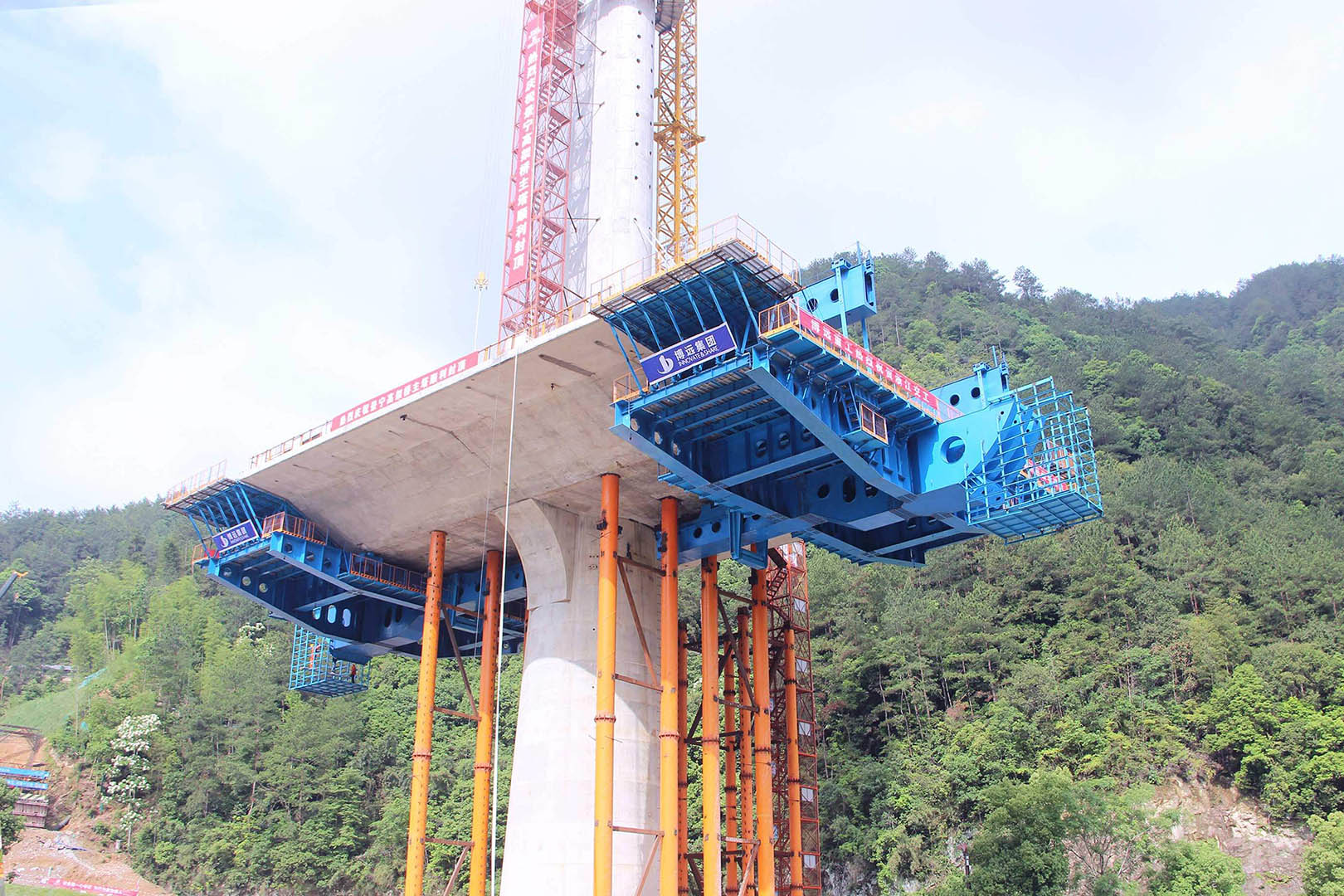 浙江交工景寧高架橋牽索掛籃項(xiàng)目